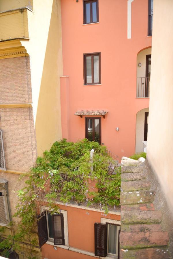 Fidia Palace Claudia'S Apartment Colosseo Rom Eksteriør billede